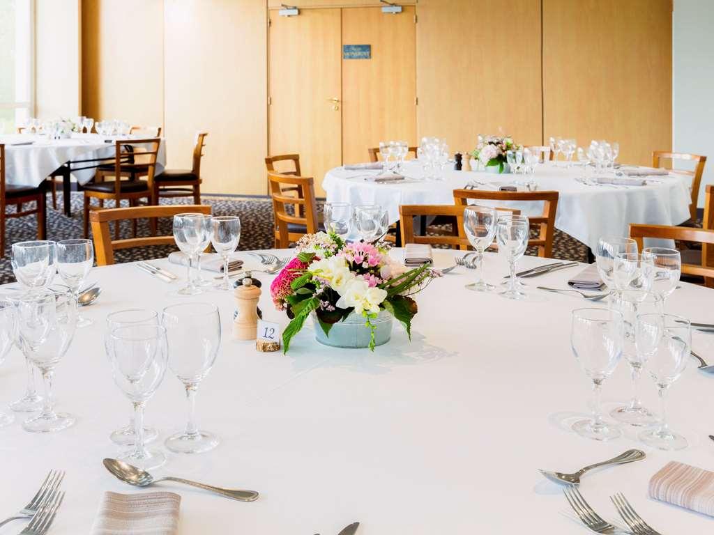 Mercure Nevers Pont De Loire Restoran fotoğraf